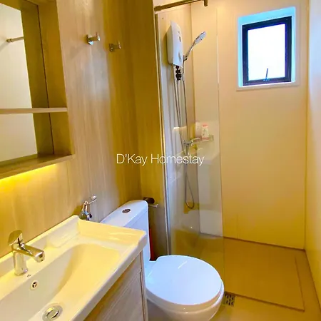 Pool View Suites With Rooftop Pool At Youth City Nilai By D'Kay Homes, Near Usim Klia Exterior photo