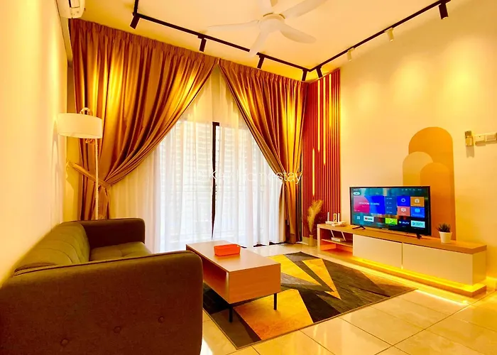 Pool View Suites With Rooftop Pool At Youth City Nilai By D\'Kay Homes, Near Usim Klia