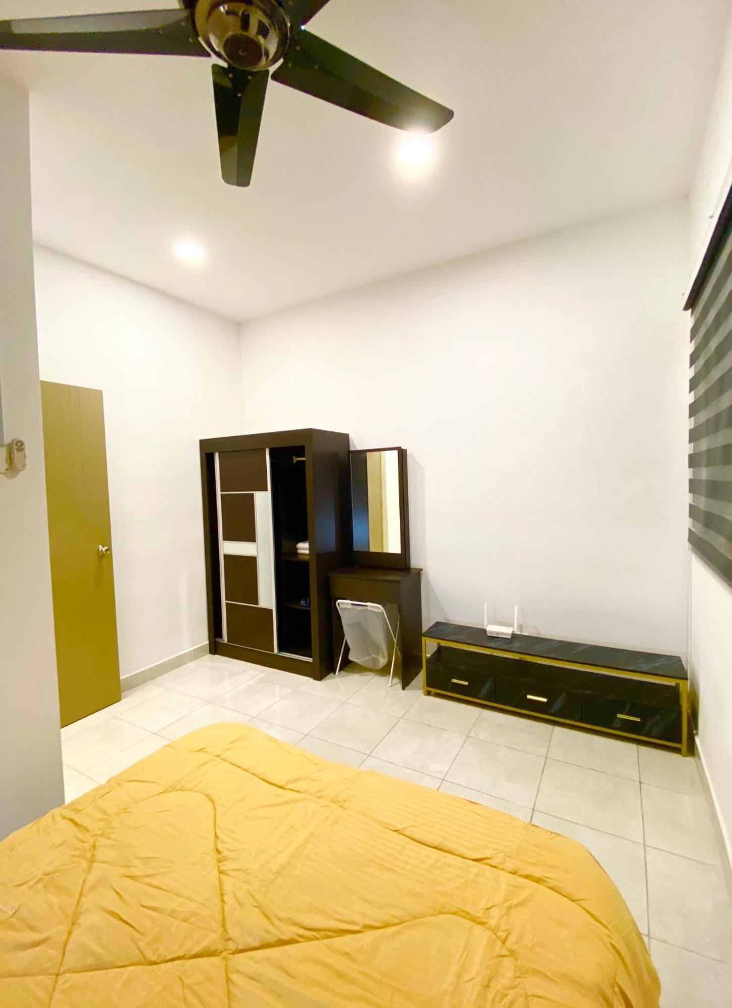 Pool View With Rooftop Pool At Youth By D'kay Homes, Near Usim Klia *