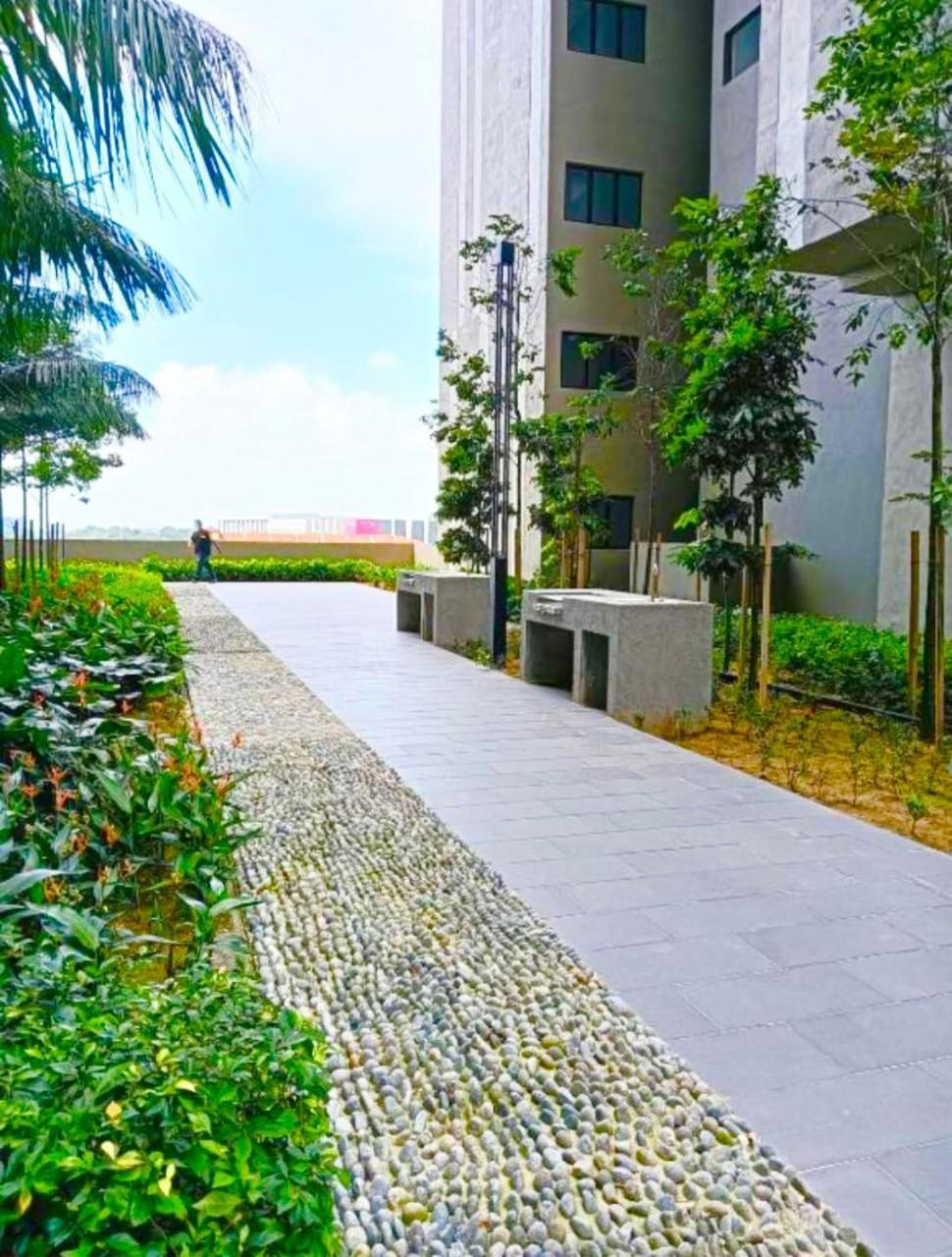 Pool View With Rooftop Pool At Youth By D'kay Homes, Near Usim Klia